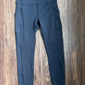 Lululemon black invigorate pocket leggings 25”